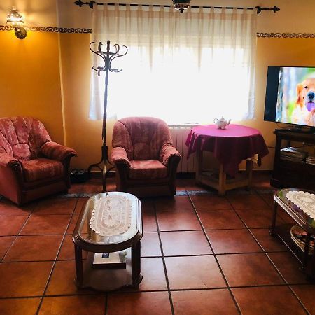 Hostal Jj Salduero エクステリア 写真